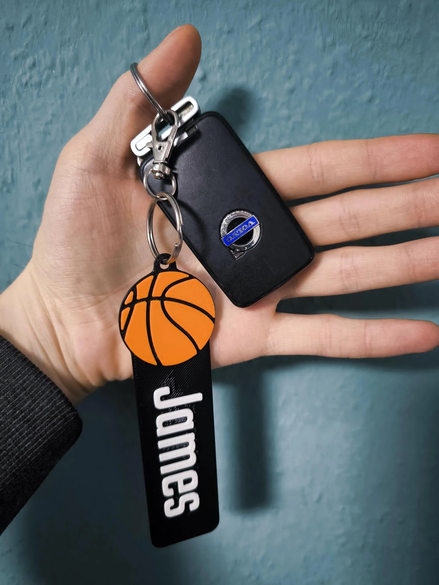 Personalisierter Basketball Taschenanhänger – Schlüsselanhänger mit Name – Perfektes Geschenk für Basketballfans & Sporttaschen Zubehör