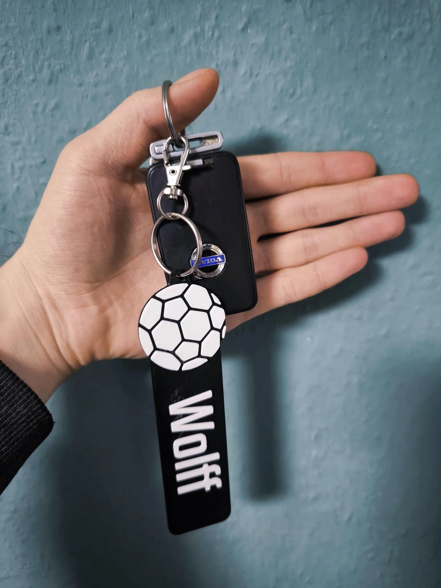 Personalisierter Handball Taschenanhänger – Schlüsselanhänger mit Name – Perfektes Geschenk für Handballfans & Sporttaschen Zubehör