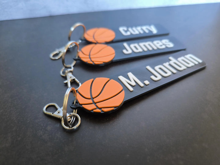 Personalisierter Basketball Taschenanhänger – Schlüsselanhänger mit Name – Perfektes Geschenk für Basketballfans & Sporttaschen Zubehör